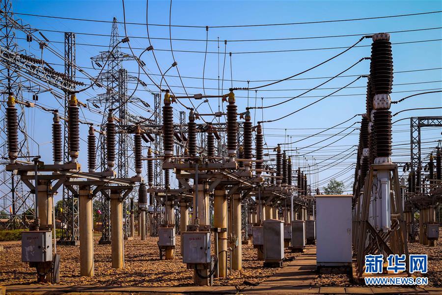 （国际）（4）中老铁路供电项目在万象开工