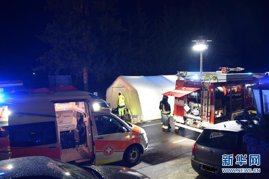 （国际）（1）意大利北部发生交通事故致6名德国游客死亡