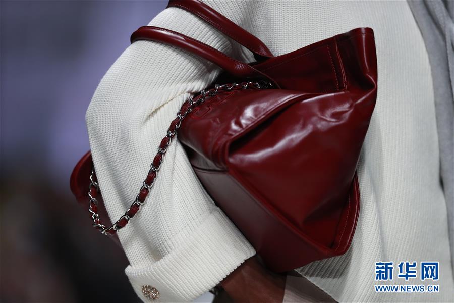 （国际）（3）Riani品牌亮相柏林秋冬时装周