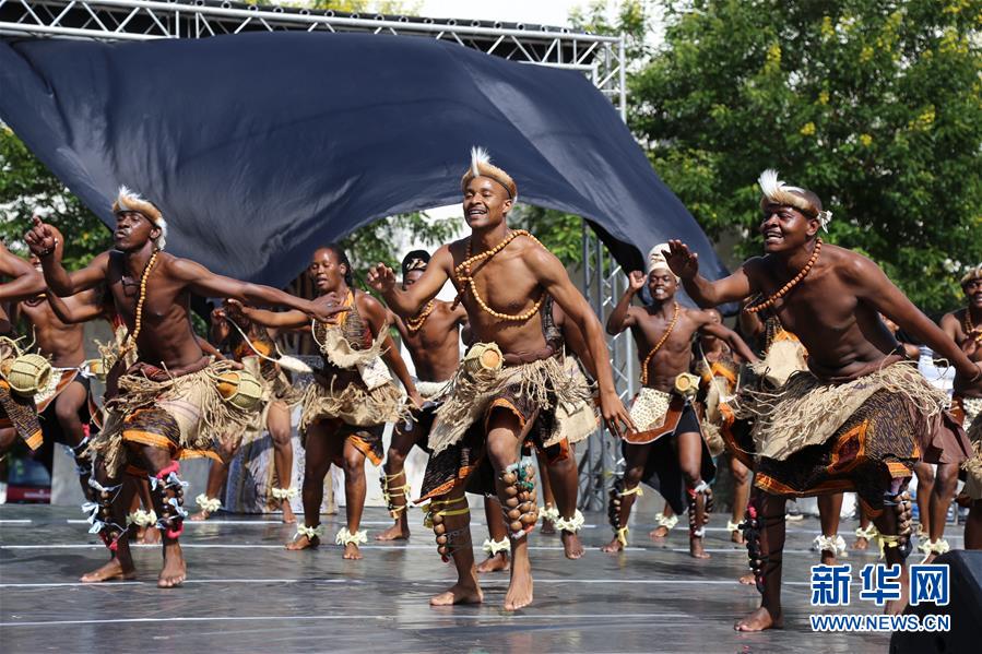 （国际）（3）莫桑比克总统纽西就职仪式举行
