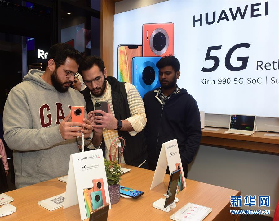 （国际）（4）华为向科威特市场推出新款5G智能手机