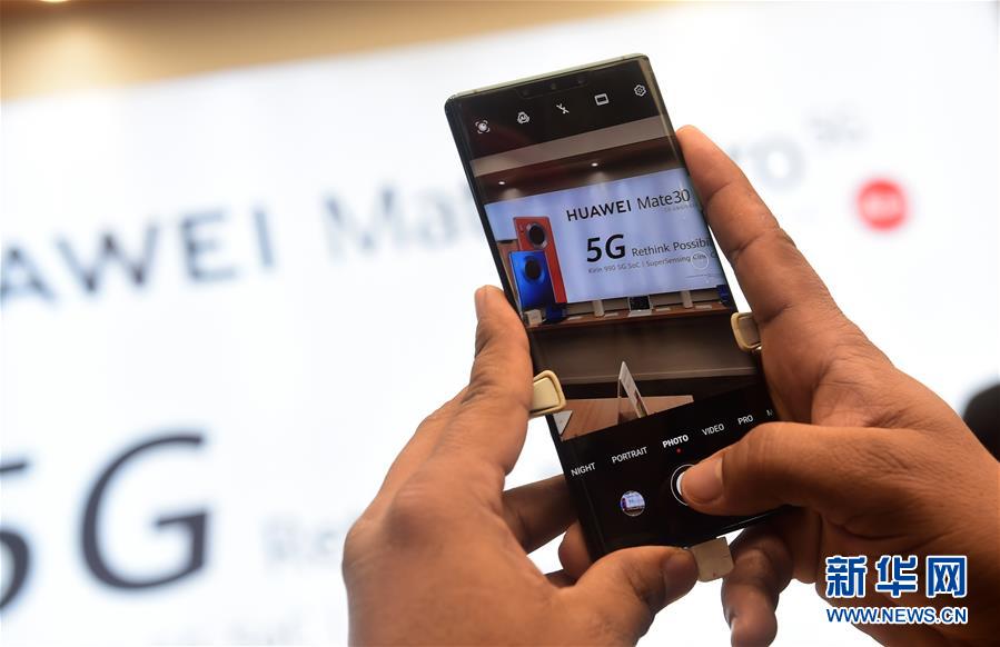 （国际）（6）华为向科威特市场推出新款5G智能手机