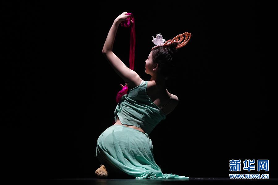 （国际）（2）&ldquo;欢乐春节&rdquo;文艺演出走进比利时