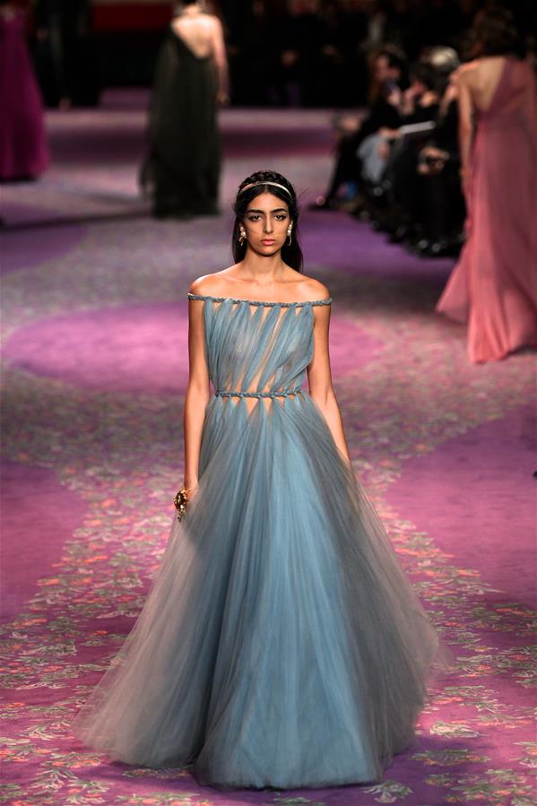 （国际）（6）巴黎高级定制时装周：迪奥发布春夏新品