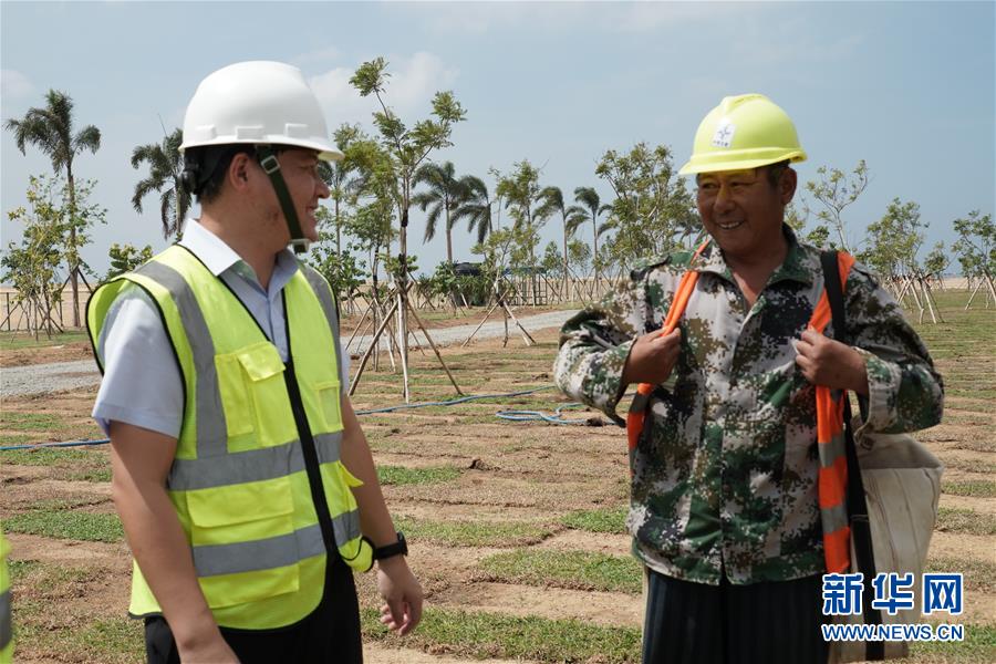 （国际·图文互动）（3）通讯：春节，“是工期而不是假期”——记科伦坡港口城的中国建设者