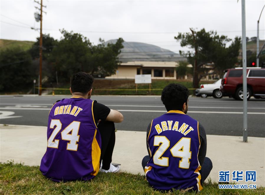 （体育）（2）美国篮球名将科比在坠机事故中丧生