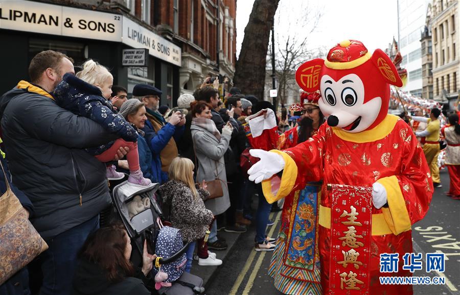 （国际）（2）伦敦举行新春巡游庆祝中国农历新年