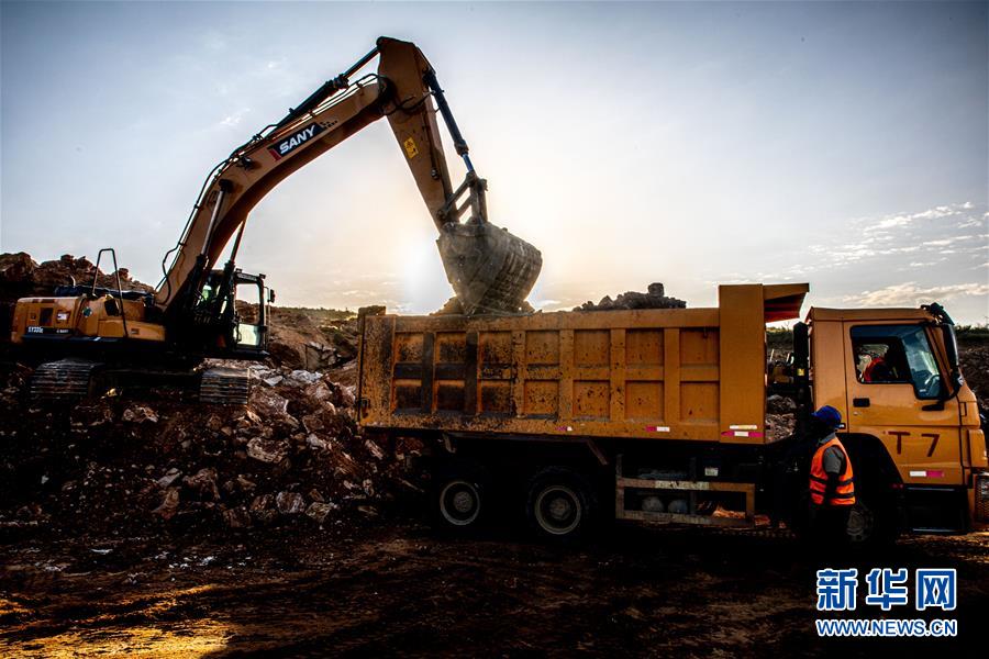 （国际&middot;图文互动）（2）通讯：非洲深山里的中国年味