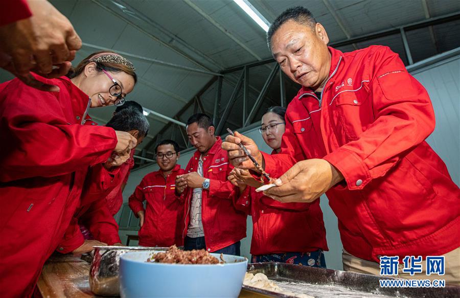 （国际&middot;图文互动）（7）通讯：非洲深山里的中国年味