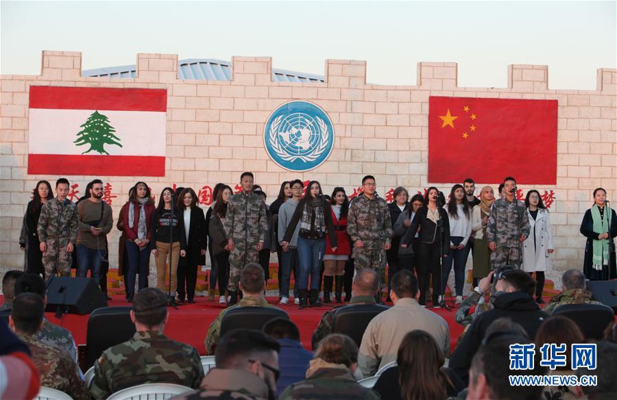 （国际&middot;图文互动）（4）通讯：欢度中国年　共筑和平梦&mdash;&mdash;记中国赴黎维和部队春节军民联欢