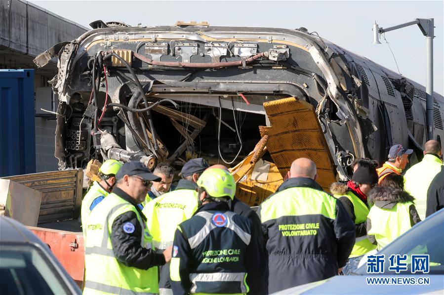 （国际）（8）意大利北部发生高铁列车脱轨事故 两人死亡多人受伤