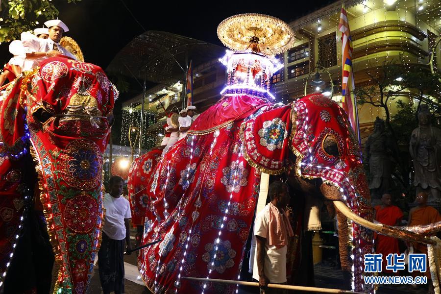 （国际）（1）斯里兰卡：岗嘎拉马寺&ldquo;纳瓦姆月圆节&rdquo;游行