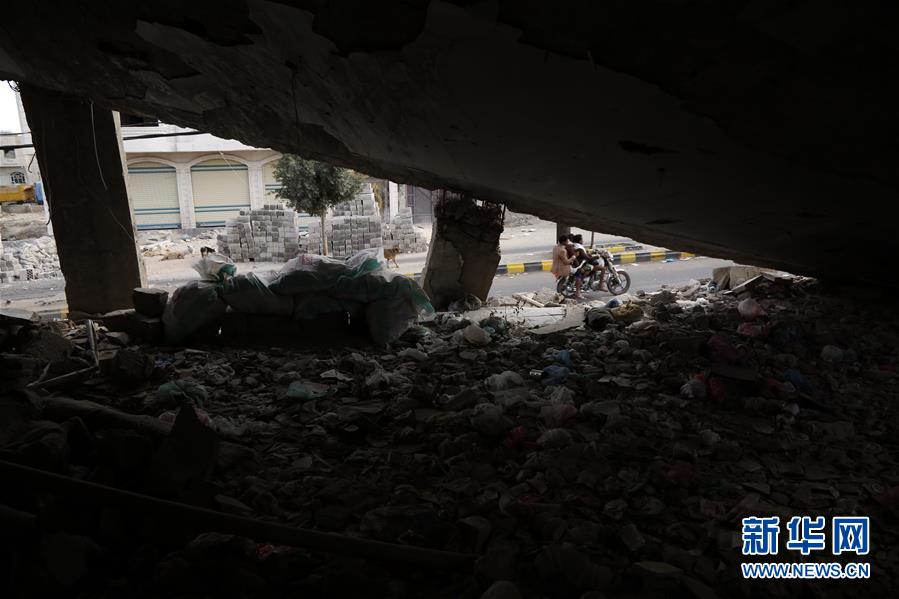 （国际）（6）也门：空袭废墟 