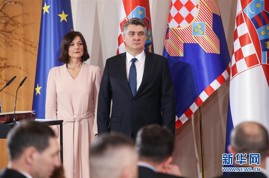 （国际）（4）米拉诺维奇宣誓就任克罗地亚总统