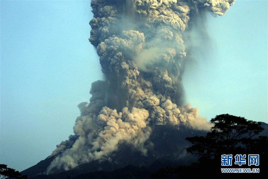 （国际）（2）印尼默拉皮火山喷发