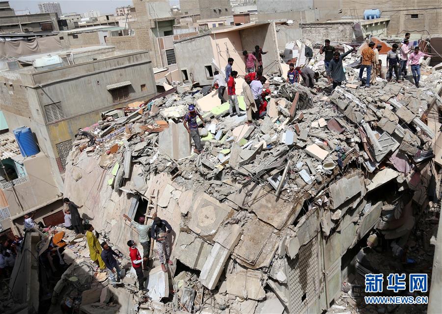 （國際）（2）巴基斯坦卡拉奇一居民樓倒塌致3人死亡