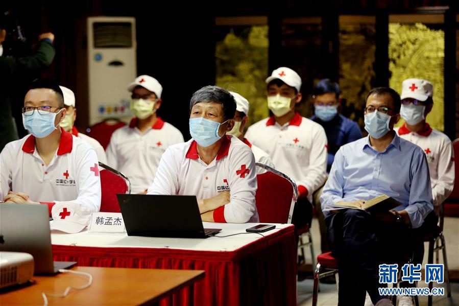 （国际疫情·图文互动）（8）通讯：经验丰富装备精良 中国专家组在伊拉克助力抗疫
