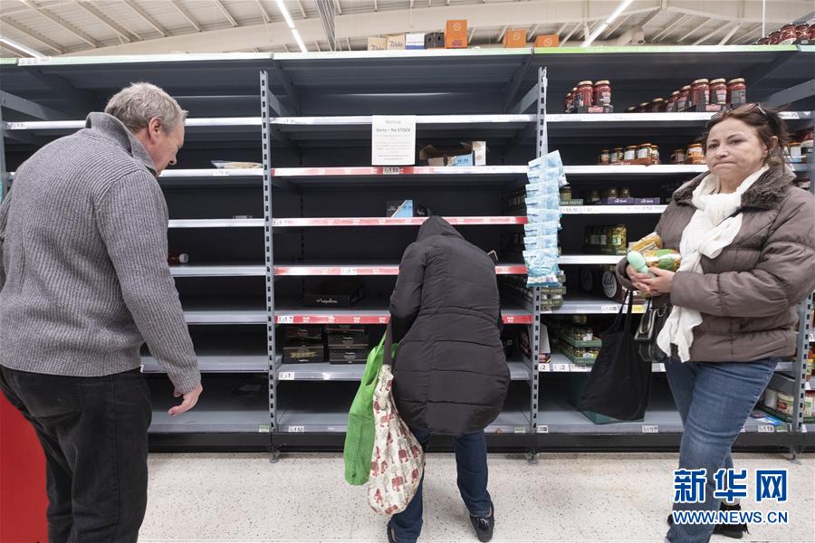 （国际疫情）（5）英国伦敦：超市现抢购潮