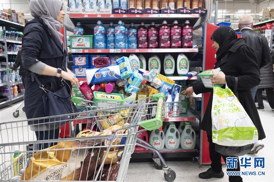 （国际疫情&middot;XHDW）（5）英国伦敦：超市现抢购潮