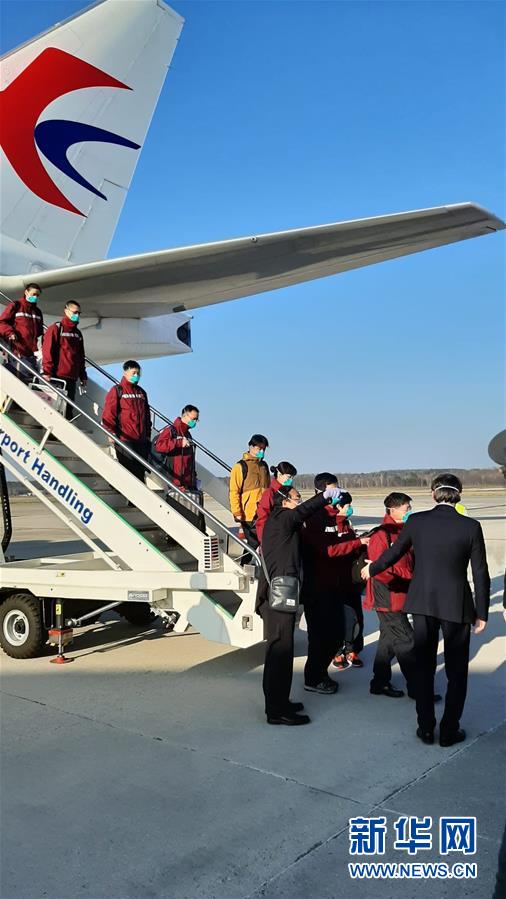 （国际）（5）第二批中国抗疫医疗专家组抵达意大利米兰