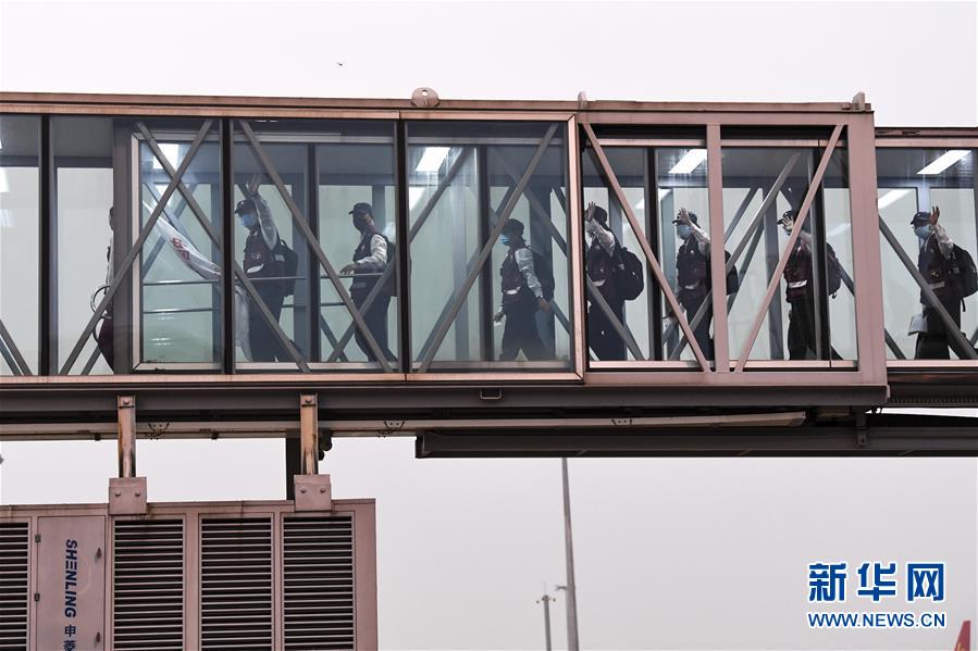 (聚焦疫情防控)(2)中国向柬埔寨派遣抗疫医疗专家组