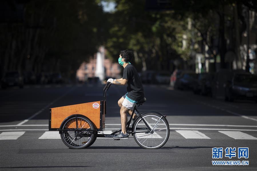 (国际疫情·图文互动)(1)阿根廷防疫措施严格 民众支持声中有担忧