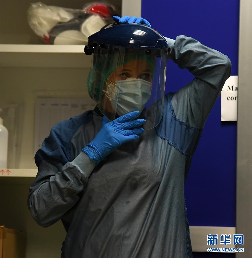（国际疫情）（1）意大利罗马：节日期间坚守岗位的医护人员