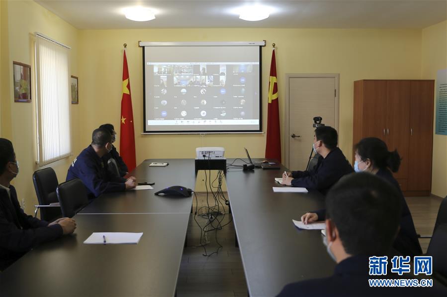 (国际疫情·图文互动)(1)“和祖国的专家聊一聊很安心”——记中国援哈萨克斯坦医疗队指导同胞抗疫