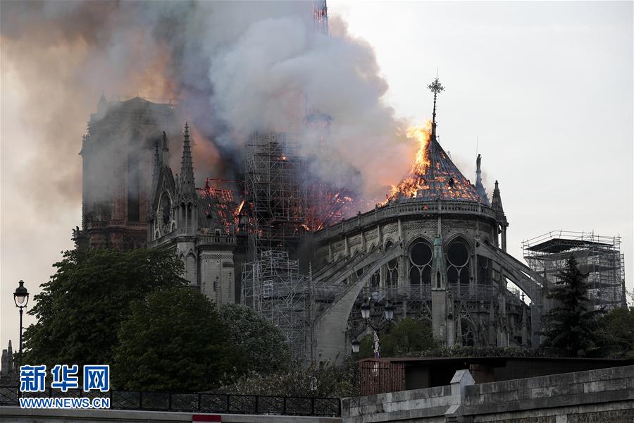 （国际）（2）马克龙承诺5年内完成巴黎圣母院重建工作