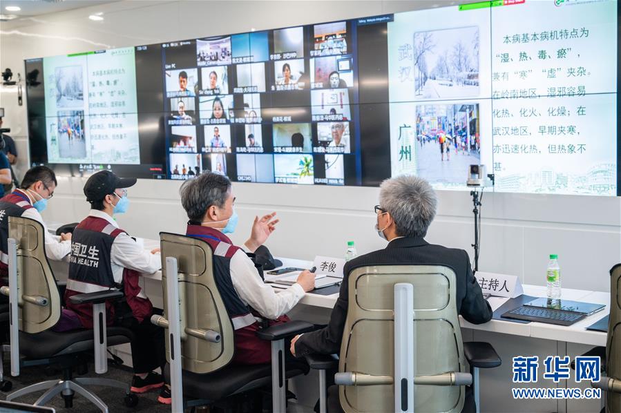  （新华全媒头条&middot;图文互动）（4）白衣执甲为苍生&mdash;&mdash;全球抗疫战场医护人员群像