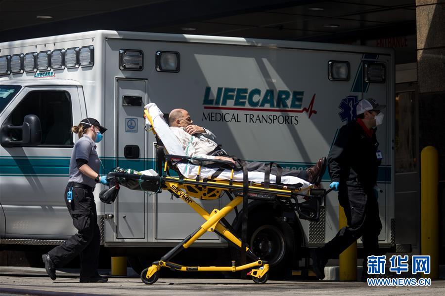  （新华全媒头条&middot;图文互动）（5）白衣执甲为苍生&mdash;&mdash;全球抗疫战场医护人员群像