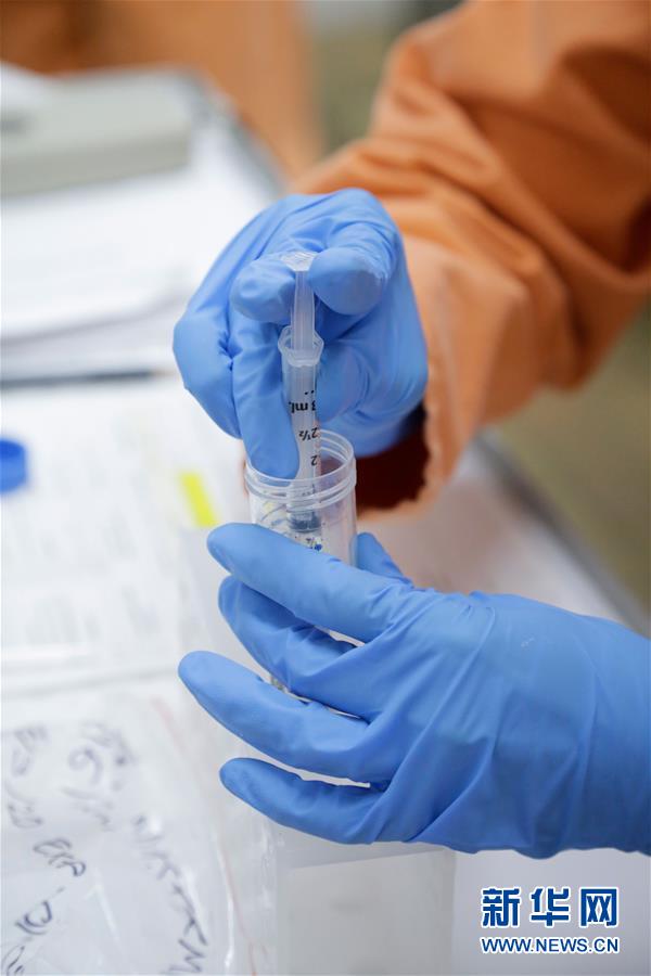  （新华全媒头条&middot;图文互动）（6）白衣执甲为苍生&mdash;&mdash;全球抗疫战场医护人员群像