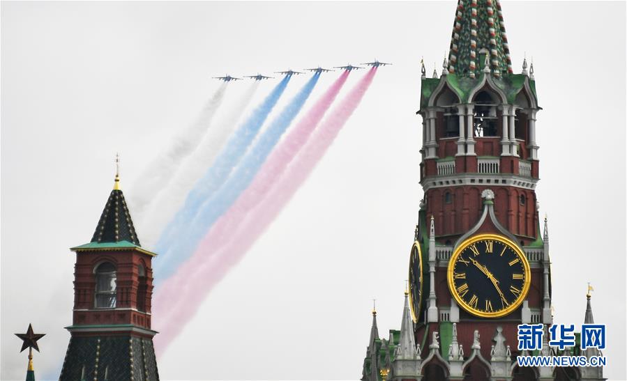（国际）（7）俄罗斯举行胜利日空中阅兵彩排