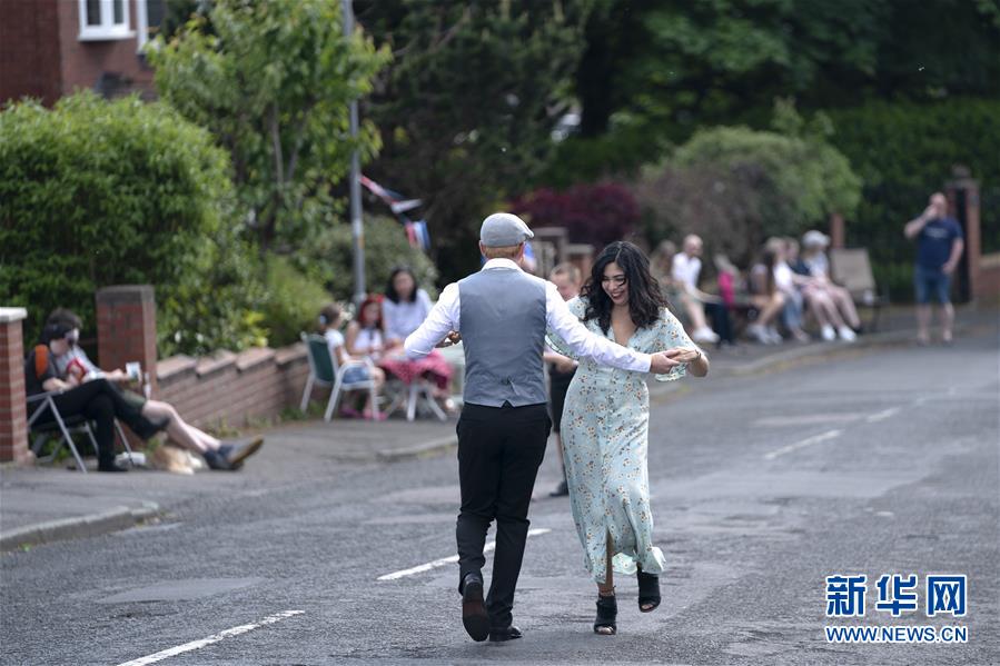 (国际)(3)英国举行活动纪念二战胜利75周年