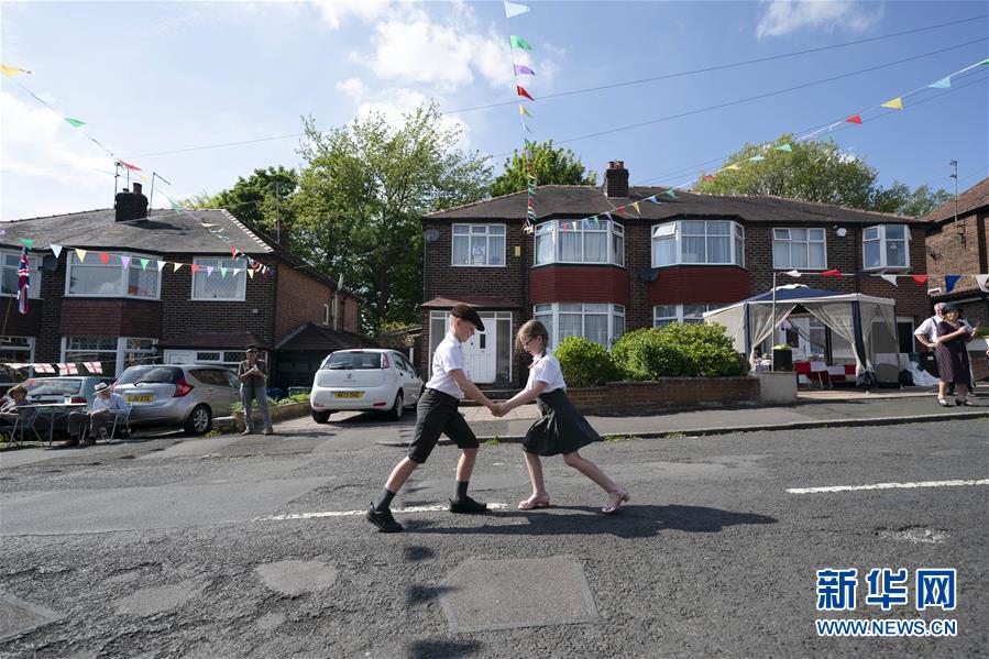 (国际)(1)英国举行活动纪念二战胜利75周年