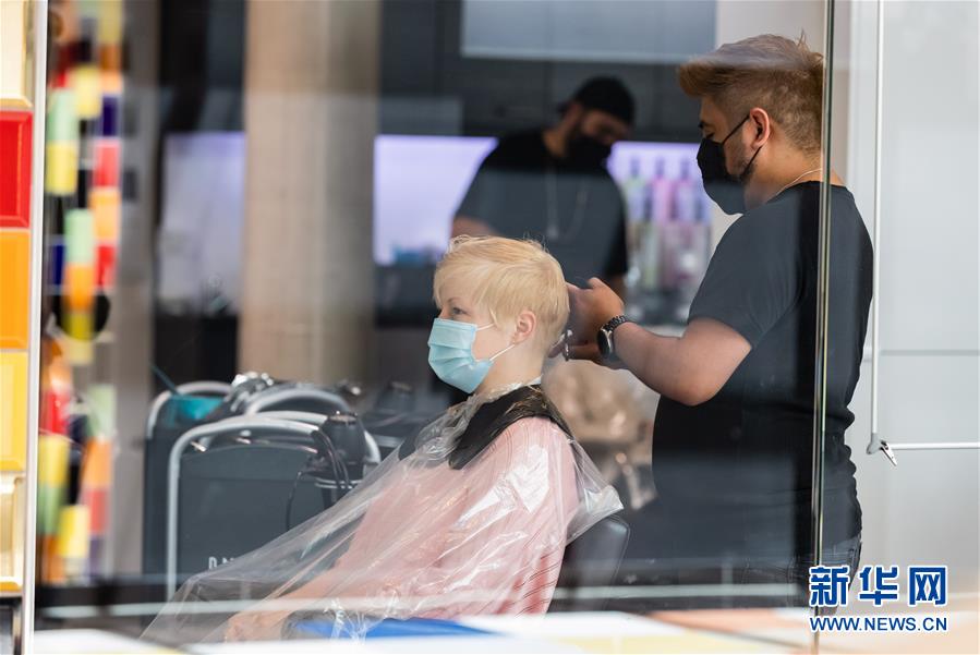 （新华视界）（6）德国柏林：周末购物重启