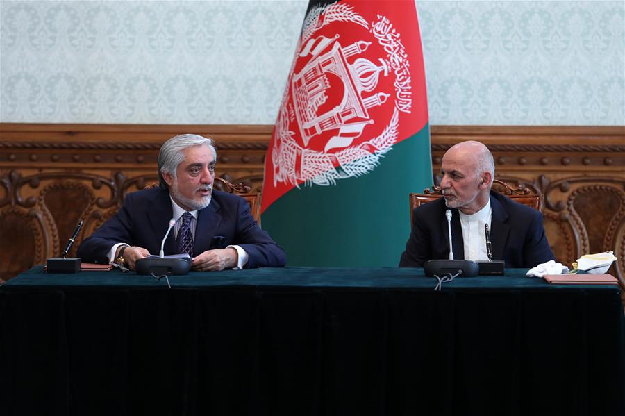（图文互动）（4）阿富汗总统加尼与竞选对手阿卜杜拉签署权力分配协议