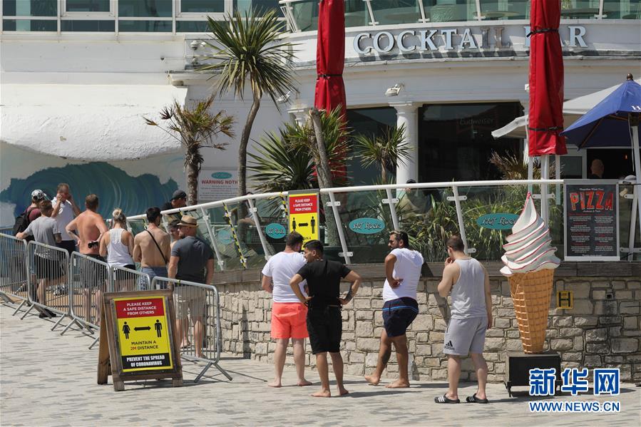 （国际疫情）（3）英国伯恩茅斯：进一步放松防控措施前的海滩