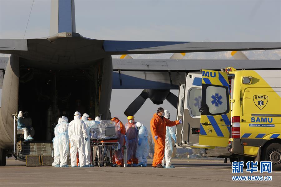 （国际疫情&middot;图文互动）（2）综述：智利确诊病例超10万 医疗系统承受重压