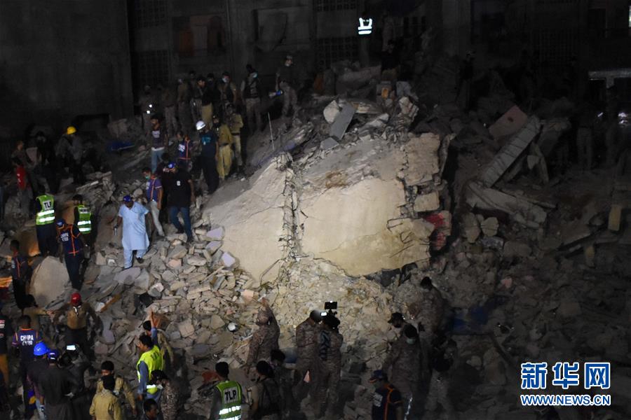 （国际）（2）巴基斯坦卡拉奇居民楼倒塌致13人死亡