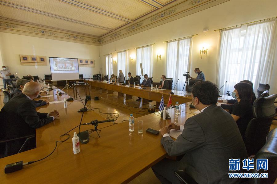 （国际）（2）中国一基金会向希腊捐赠病毒检测实验室核心设备