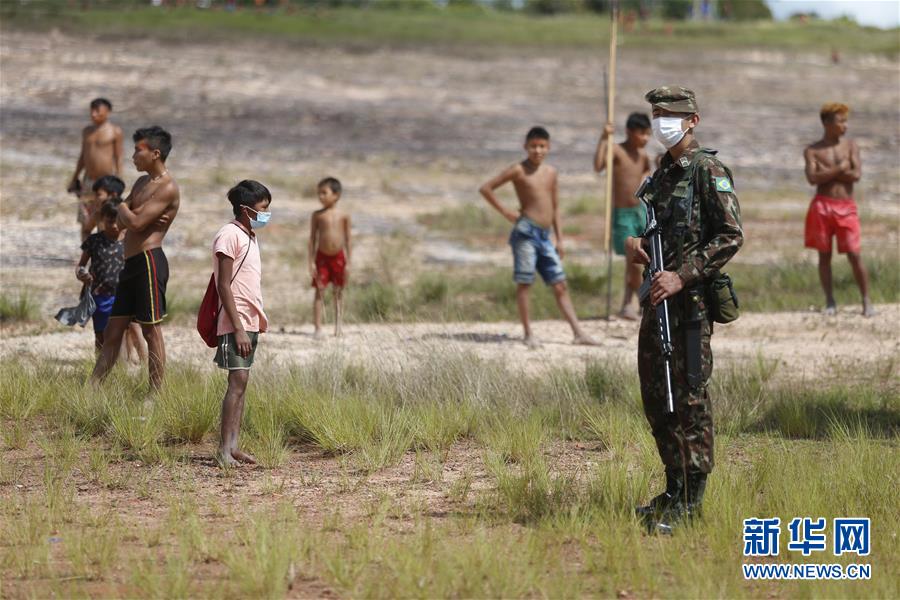 （国际疫情）（4）巴西为亚马孙雨林原住民提供医疗支持服务