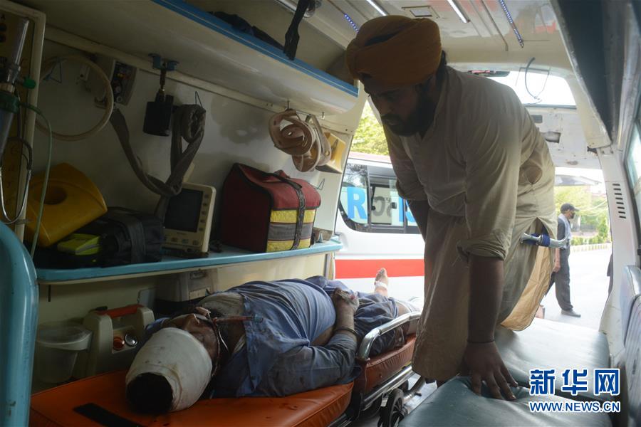 （國際）（3）巴基斯坦客運列車和巴士相撞事故致19人死亡