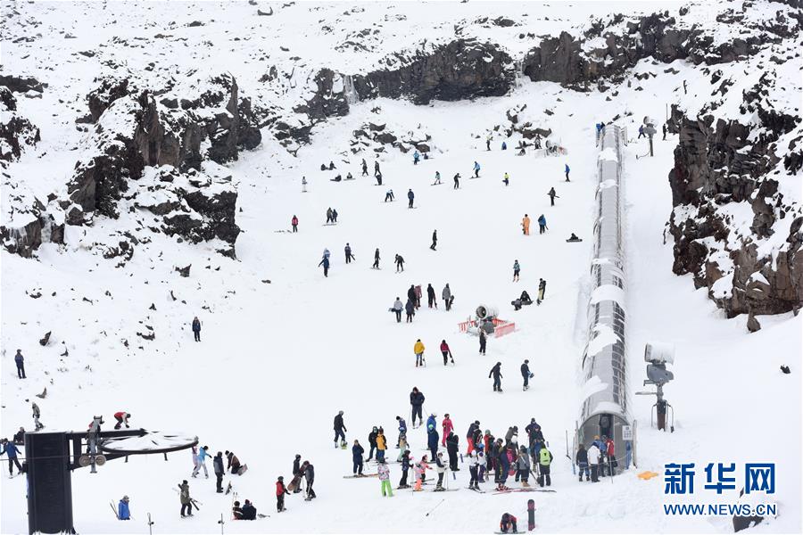 （国际）（2）新西兰：雪场开业 游客众多