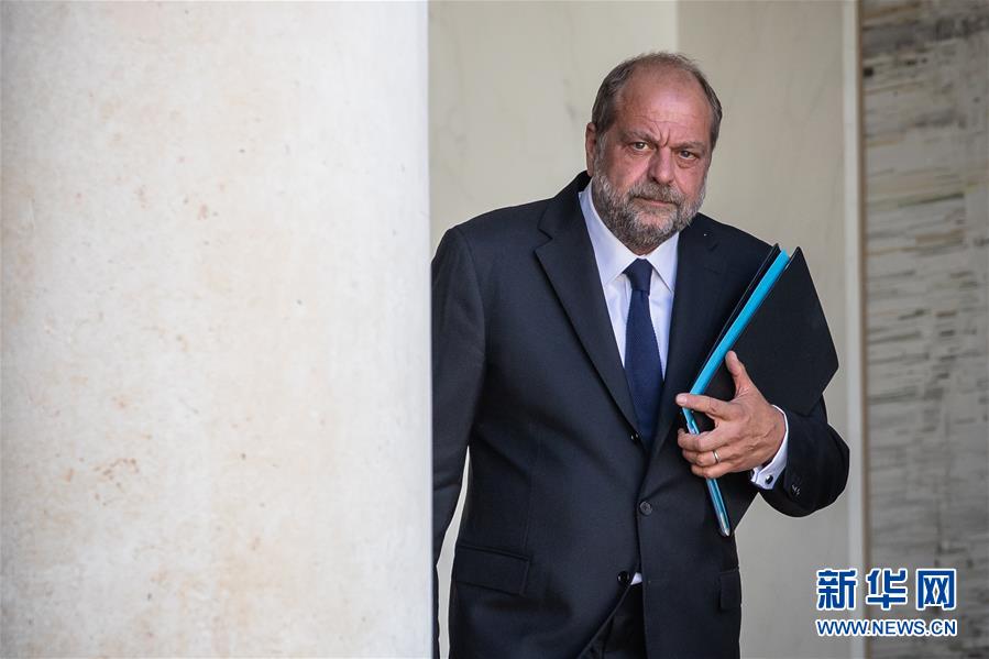 （国际）（3）法国新政府成员亮相