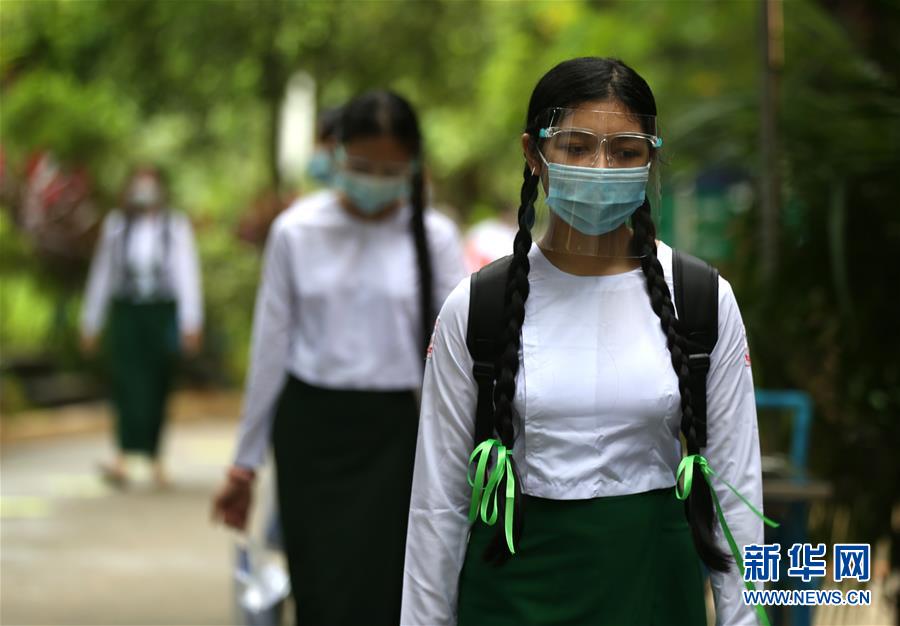 （国际疫情）（7）缅甸高中生返校报到