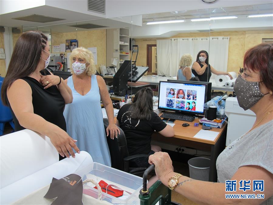 （国际疫情）（2）西班牙：她将裁缝铺改造为口罩生产厂