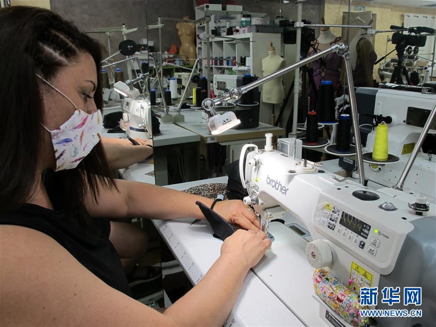 （国际疫情）（3）西班牙：她将裁缝铺改造为口罩生产厂