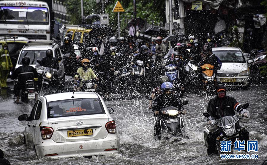 （國際）（1）孟買：雨季的城市交通