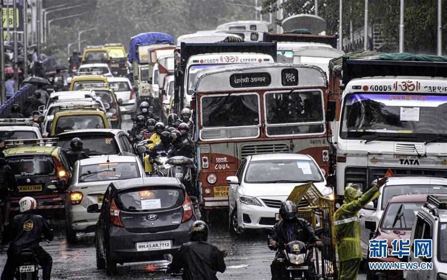 （国际）（4）孟买：雨季的城市交通